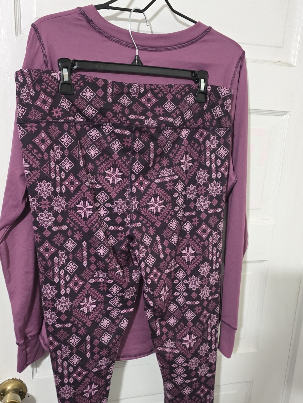 Cuddl Duds Lounge Set - Picture 3 of 6